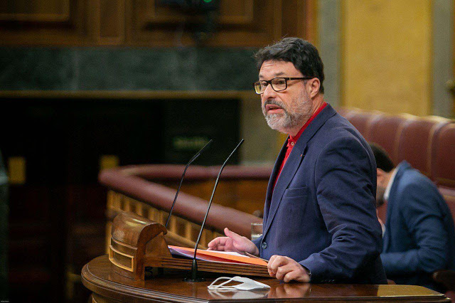 Le député communiste catalan Joan Josep Nuet destitué par la justice espagnole Le député communiste catalan Joan Josep Nuet destitué par la justice espagnole