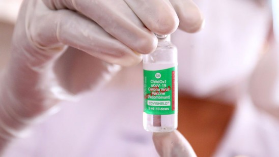 AstraZeneca triple les prix de son vaccin en Inde