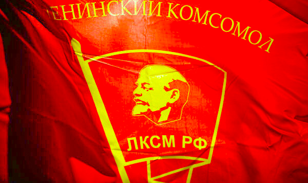 Les Komsomols entrent en masse au Comité central du Parti Communiste