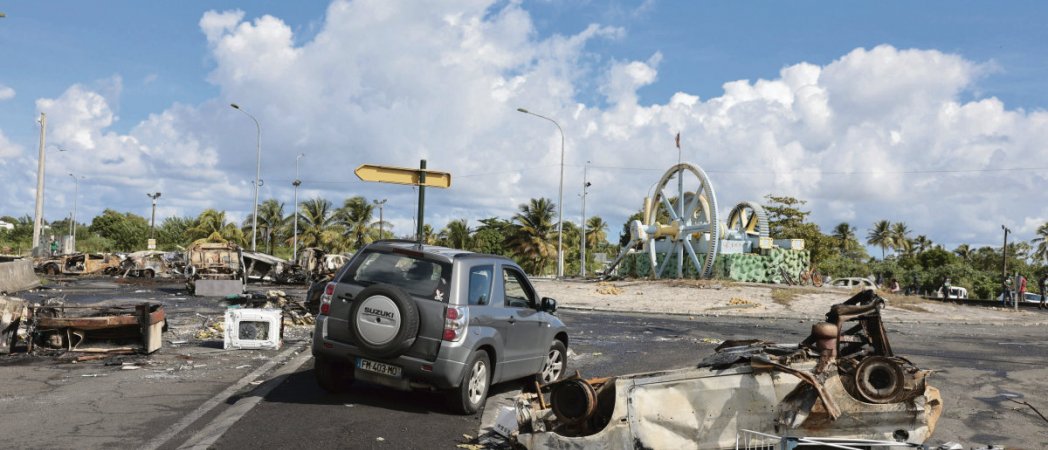 "La Guadeloupe n'accepte plus le mépris" Félix Flémin, secrétaire général du Parti communiste guadeloupéen "La Guadeloupe n'accepte plus le mépris" Félix Flémin, secrétaire général du Parti communiste guadeloupéen