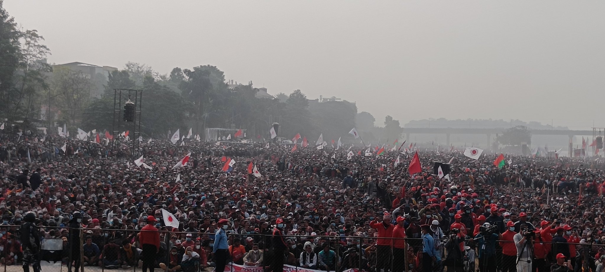 500.000 personnes manifestent leur soutien au Parti Communiste du Népal (UML)