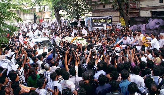 Au Bengale-Occidental on assassine les communistes en toute impunité Au Bengale-Occidental on assassine les communistes en toute impunité