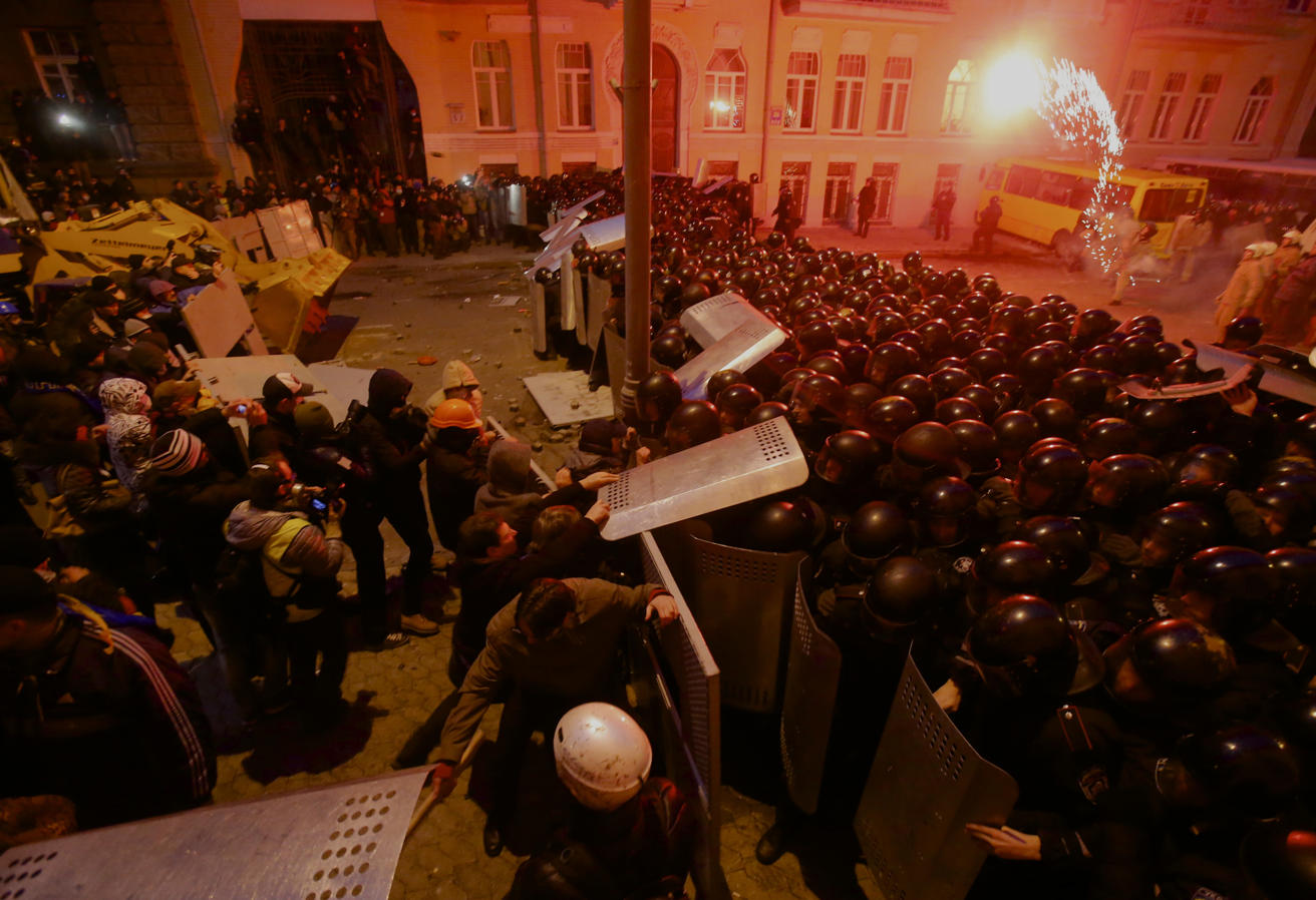 Ukraine : Les communistes (KPU) horrifiés par la répression qui s'abat sur les manifestants à Kiev
