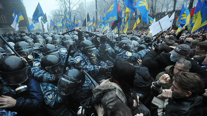 Ukraine : Le paiement des allocations sociales bloqué par les manifestants pro-UE Ukraine : Le paiement des allocations sociales bloqué par les manifestants pro-UE