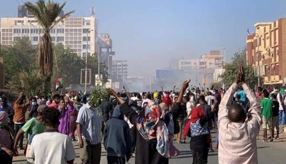 Les communistes soudanais saluent la démission du Premier ministre et appellent à poursuivre la lutte