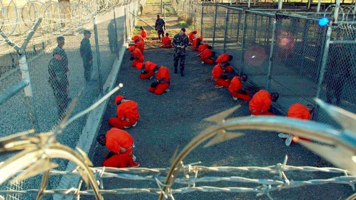Il y a 20 ans, les Etats-Unis ouvraient le camp de concentration de Guantanamo Il y a 20 ans, les Etats-Unis ouvraient le camp de concentration de Guantanamo