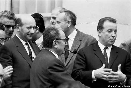 Georges Seguy (CGT) s'engage auprès de Patrice Bessac (PCF) à Montreuil