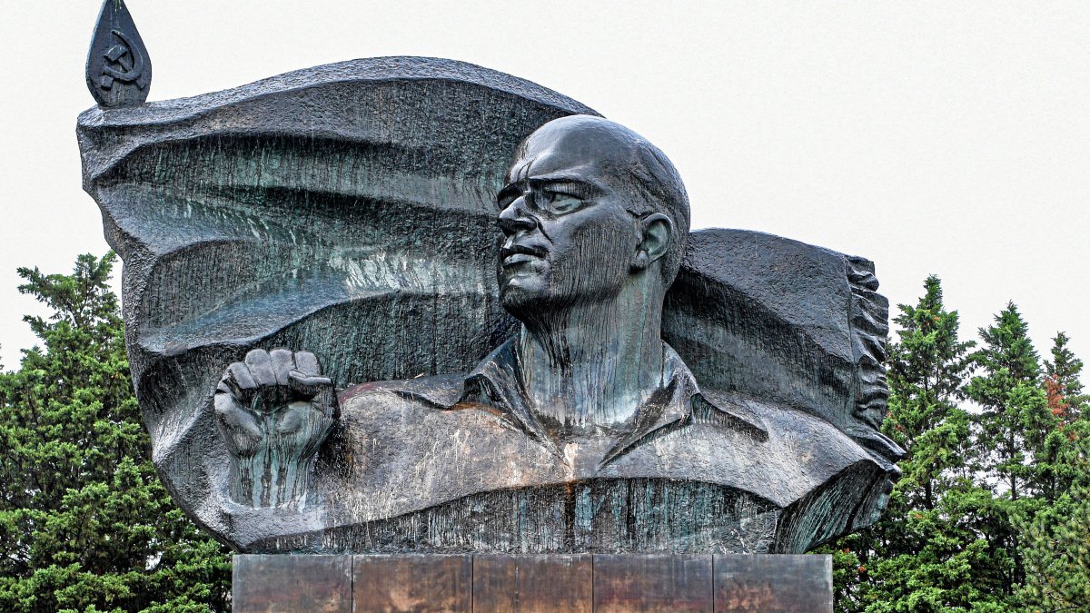 A Berlin, la droite exige le démentellement du monument à Ernst Thälmann A Berlin, la droite exige le démentellement du monument à Ernst Thälmann