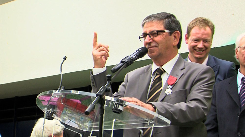 Michel Vaxès promu Chevalier de la Légion d'Honneur Michel Vaxès promu Chevalier de la Légion d'Honneur