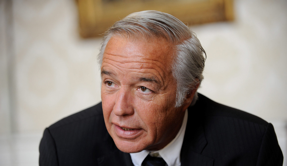 François Rebsamen, un social-libéral ministre du Travail, de l'emploi et du dialogue social François Rebsamen, un social-libéral ministre du Travail, de l'emploi et du dialogue social