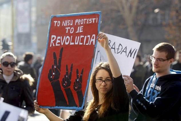 Bosnie-Herzégovine : une révolution « à deux heures d'avion de Paris ». Bosnie-Herzégovine : une révolution « à deux heures d'avion de Paris ».