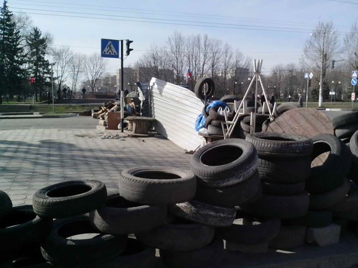 Ukraine : Le Donbass en situation insurrectionnelle - le point sur Lugansk Ukraine : Le Donbass en situation insurrectionnelle - le point sur Lugansk