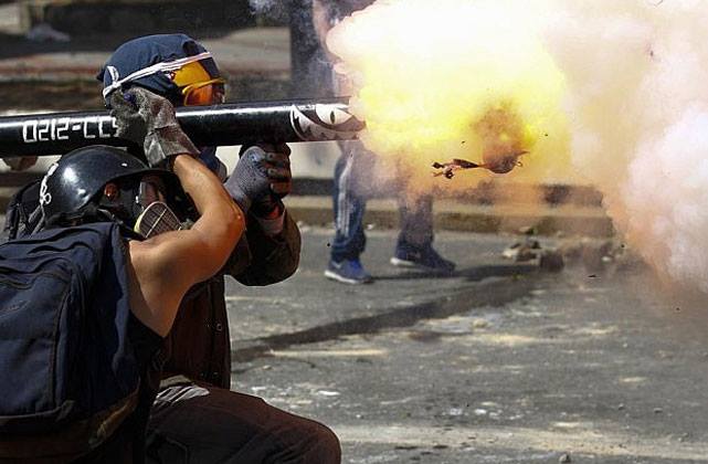 un gentil et pacifique manifestant un gentil et pacifique manifestant