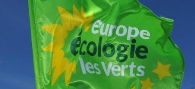 PS et EELV votent la confiance à Valls et l'aile gôche du PS fait encore psssssschit PS et EELV votent la confiance à Valls et l'aile gôche du PS fait encore psssssschit