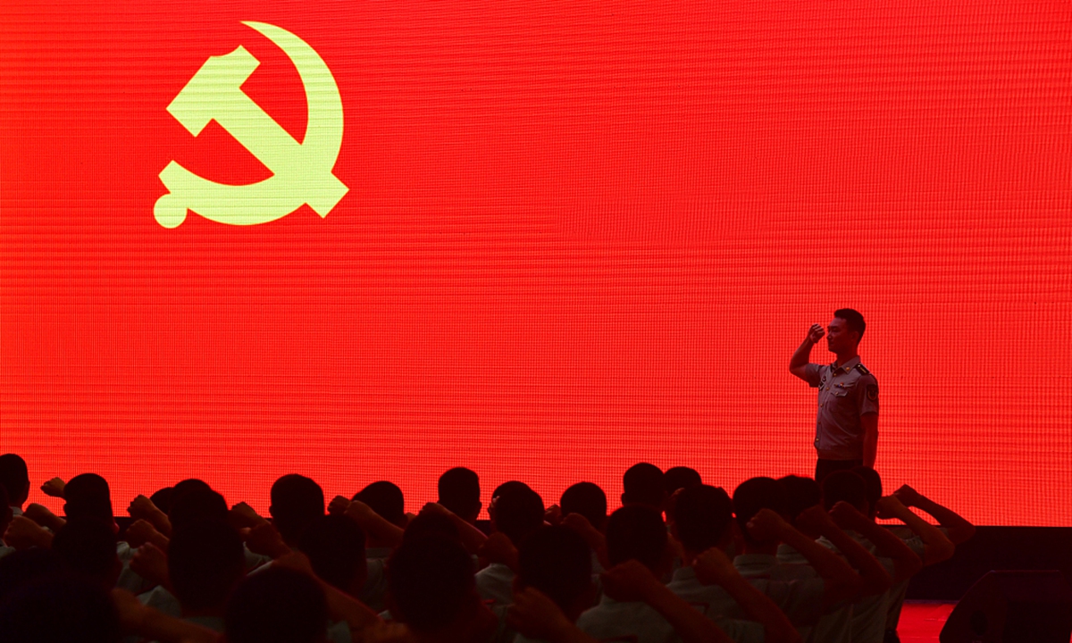 Le Parti communiste chinois approche les 97 millions de membres Le Parti communiste chinois approche les 97 millions de membres