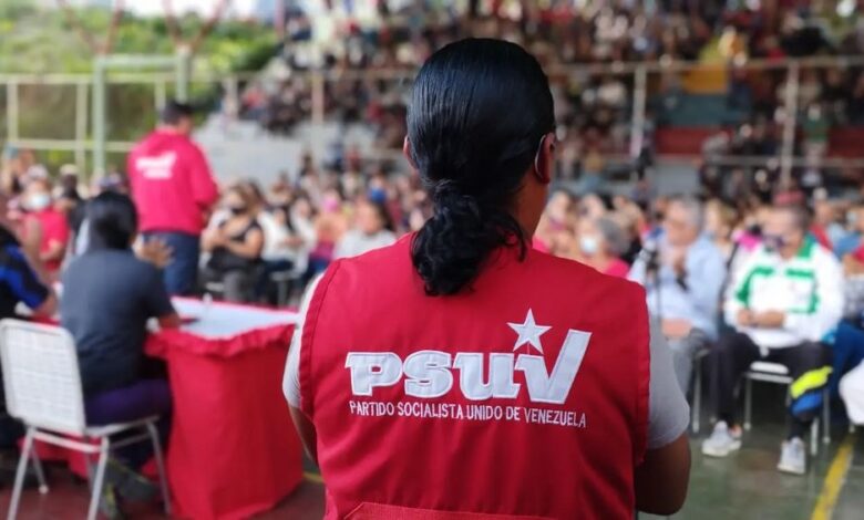 Le Parti Socialiste Unifié du Venezuela (PSUV) élit ses 260.000 chefs de rue Le Parti Socialiste Unifié du Venezuela (PSUV) élit ses 260.000 chefs de rue