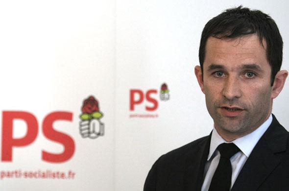 Réforme des bourses : Benoît Hamon veut acheter la paix sociale Réforme des bourses : Benoît Hamon veut acheter la paix sociale