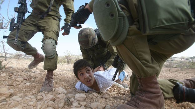 Les soldats israéliens torturent des enfants palestiniens selon l'ONU