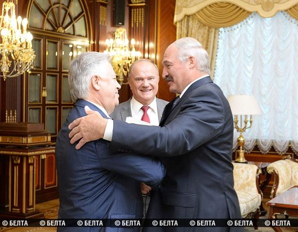 Rencontre entre Petro Simonenko (KPU), Guennadi Ziouganov (KPRF) et le Président du Belarus, Alexandre Loukachenko
