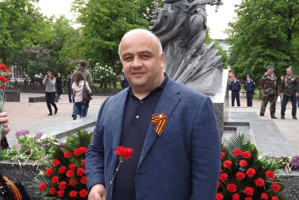 Le Premier secrétaire du KPU de Lugansk ciblé par la Garde nationale