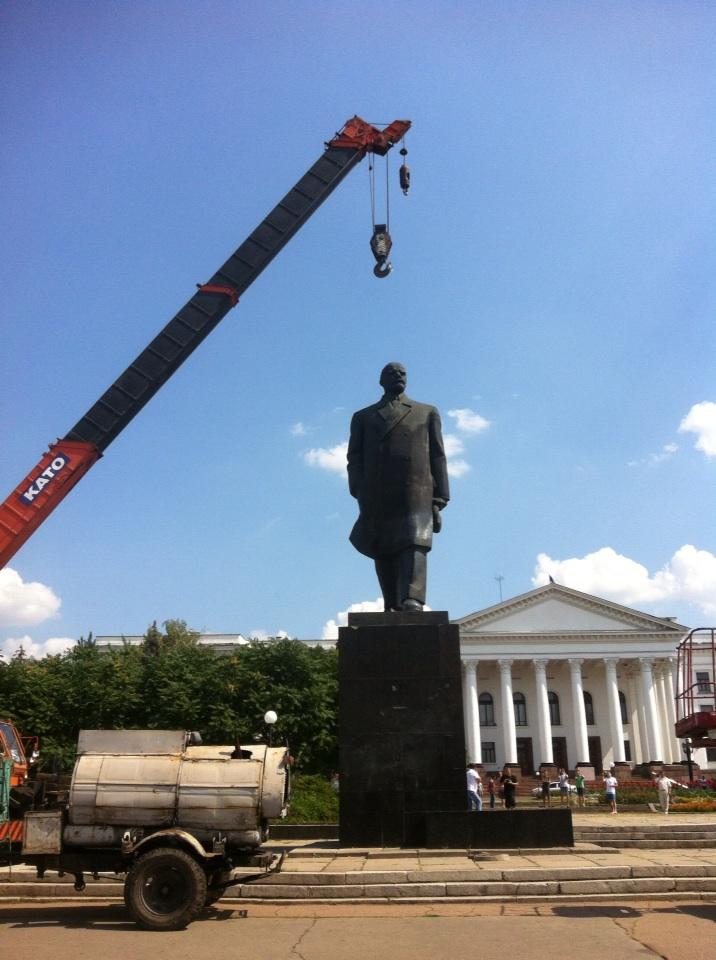 Épuration anticommuniste dans les zones "libérées" du Donbass