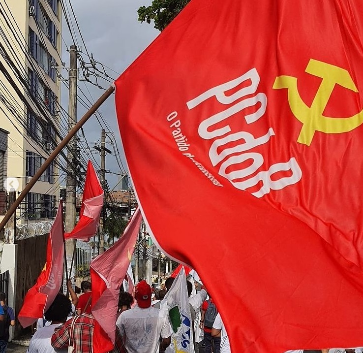 Le PCdoB et les tâches de la reconstruction du Brésil Le PCdoB et les tâches de la reconstruction du Brésil