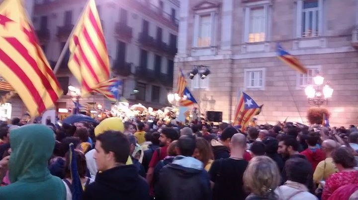 Les communistes catalans appellent à la mobilisation pour défendre le référendum