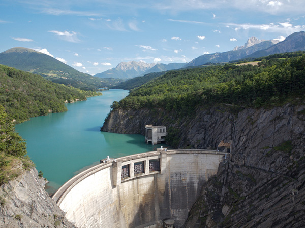 PS, EELV et UDI votent pour la privatisation des barrages hydrauliques !