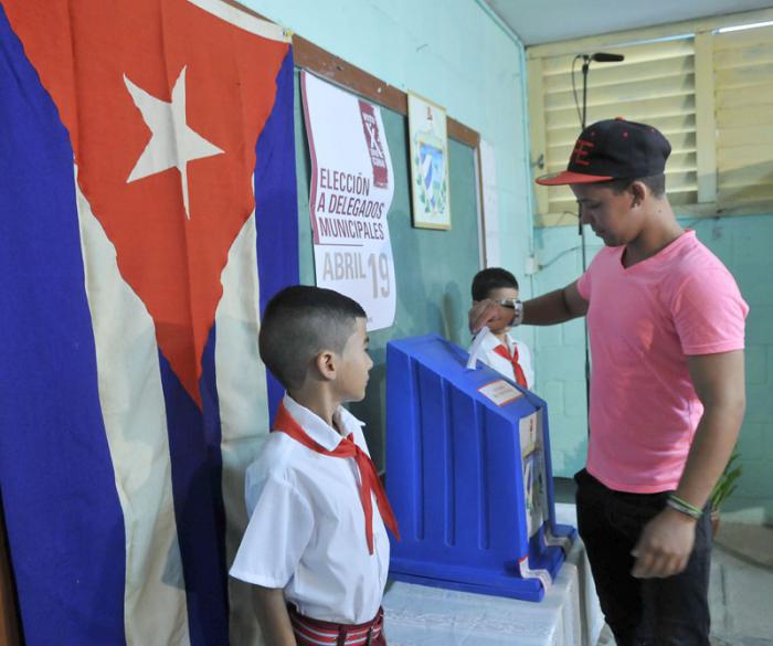La démocratie cubaine, véritable, authentique, non importée, porte un nom : Démocratie socialiste