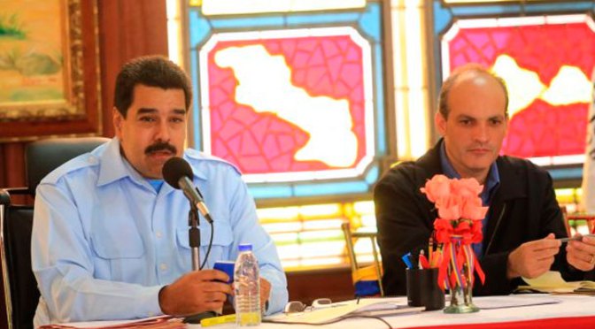 Nicolas Maduro condamne l'attaque contre le siège des Jeunesses communistes