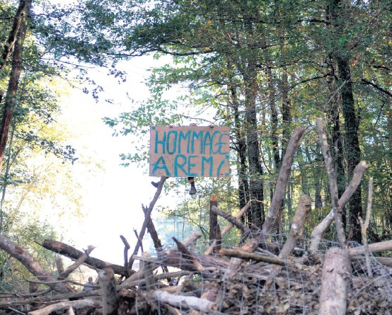 Un jeune homme a été tué (L'Humanité)