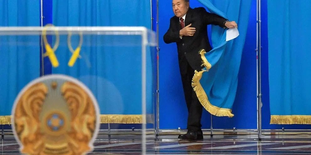 Les élections ne font que confirmer le transfert définitif du pouvoir de la famille Nazarbayev au clan Tokaïev Les élections ne font que confirmer le transfert définitif du pouvoir de la famille Nazarbayev au clan Tokaïev