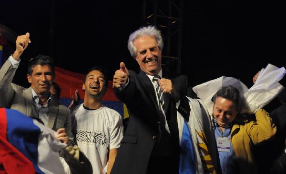 Tabaré Vazquez et la Frente Amplio victorieux en Uruguay