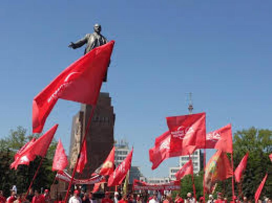 Situation en Ukraine : Les peuples veulent la paix, les oligarques, l’OTAN et l’UE jouent avec le feu ! (MJCF)