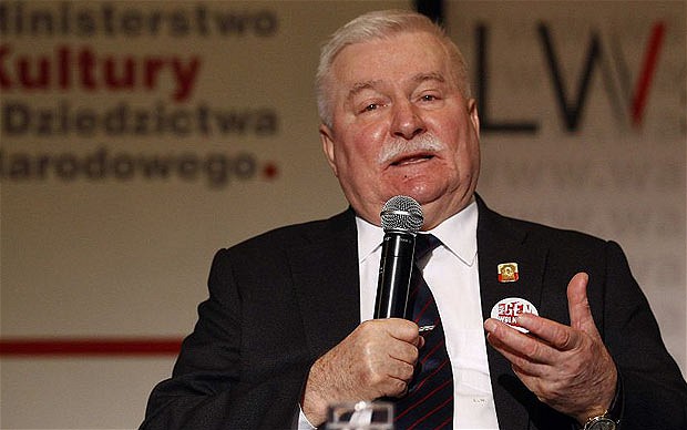 Ce "grand héros" de la Pologne "démocratique", "libre", Lech Walesa, ne veut pas d'homosexuels au parlement