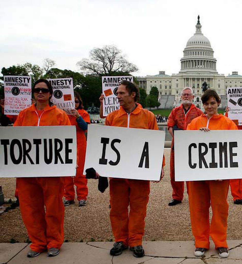 Torture : le vrai visage de Marine Le Pen est celui de l'apologie du crime (PCF) Torture : le vrai visage de Marine Le Pen est celui de l'apologie du crime (PCF)