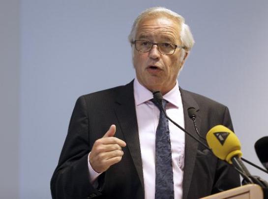 Retraites : Rebsamen sème le trouble sur la durée de cotisation Retraites : Rebsamen sème le trouble sur la durée de cotisation