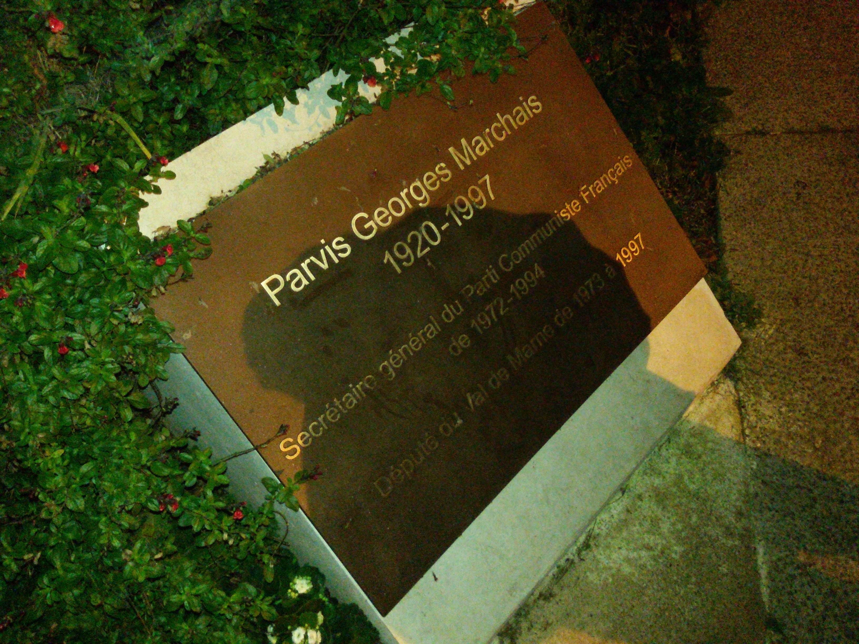 Villejuif : forte mobilisation populaire pour rendre sa place à Georges Marchais Villejuif : forte mobilisation populaire pour rendre sa place à Georges Marchais