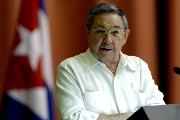 Raul Castro adresse ses sincères condoléances aux victimes de l'attaque contre Charlie Hebdo