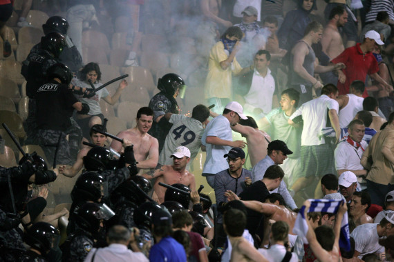 Lorsque les suporteurs de Guingamp découvrent le fascisme ordinaire à Kiev