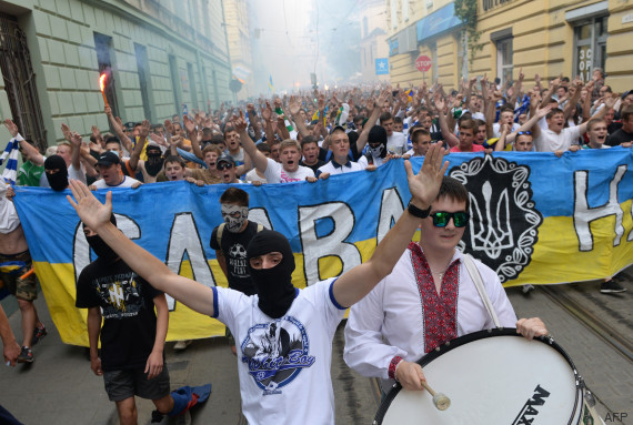 Lorsque les suporteurs de Guingamp découvrent le fascisme ordinaire à Kiev