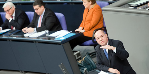 Pour Gregor Gysi (Die Linke), Angela Merkel souffre "d'amnésie historique" Pour Gregor Gysi (Die Linke), Angela Merkel souffre "d'amnésie historique"