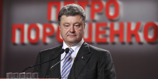 Statut spécial du Donbass : Porochenko souhaite t-il enterrer les accords de Minsk-2 ?