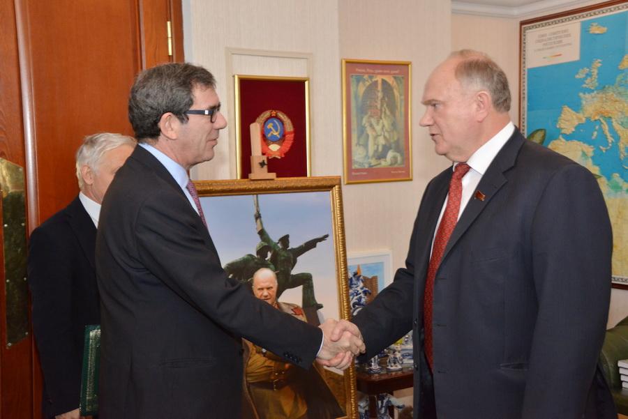 Guennadi Ziouganov (KPRF) rencontre l'ambassadeur français en Russie