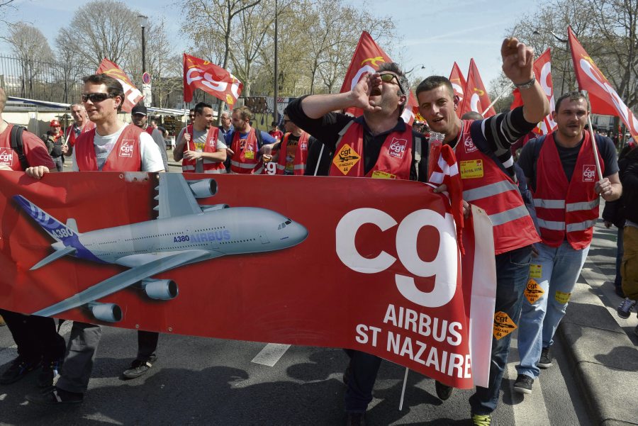 Salariés du privé et du public investissent dans leurs revendications Salariés du privé et du public investissent dans leurs revendications