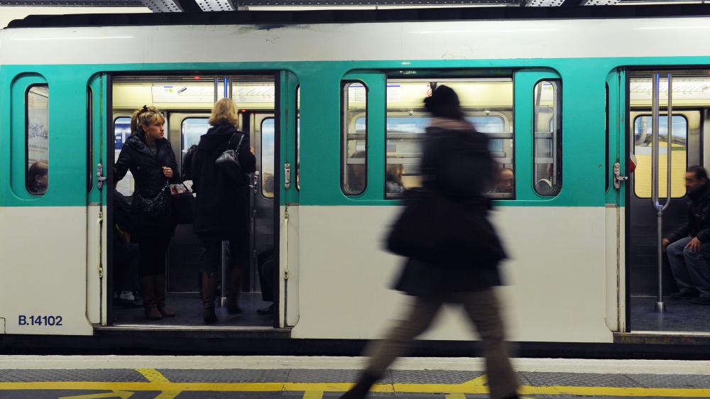 Harcèlement : un rapport assure que "100% des femmes ont déjà été importunées, suivies ou agressées" dans les transports Harcèlement : un rapport assure que "100% des femmes ont déjà été importunées, suivies ou agressées" dans les transports