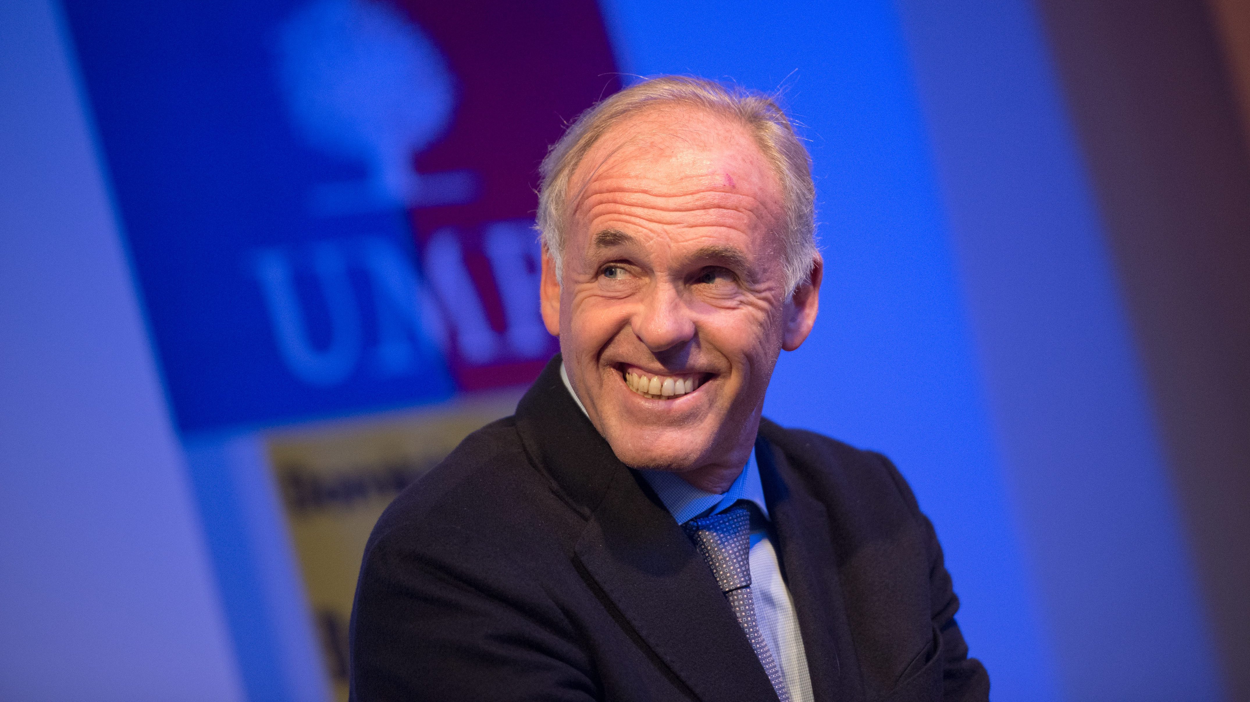 Un député UMP, pourfendeur de la fraude sociale, dissimulait un compte en Suisse Un député UMP, pourfendeur de la fraude sociale, dissimulait un compte en Suisse