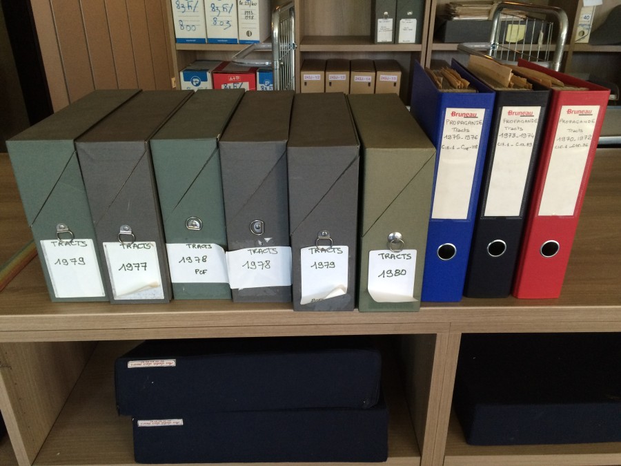 Nous sommes allés voir à quoi ressemblent vraiment les tracts dans les archives du PCF à Bobigny