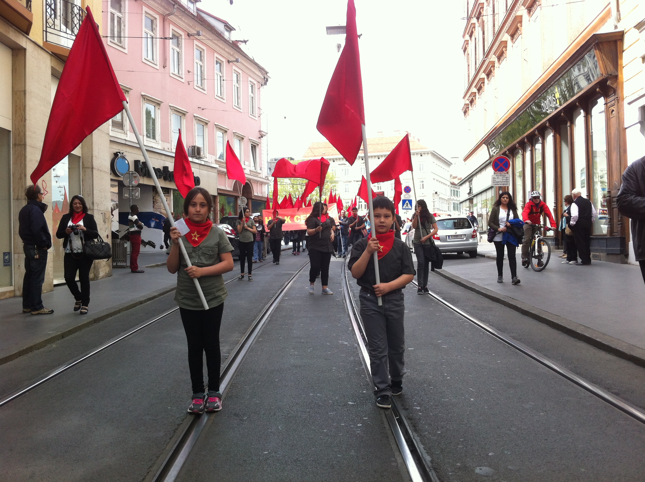 Aux côtés des communistes de Graz (KPÖ) pour le 1er mai (1/2) Aux côtés des communistes de Graz (KPÖ) pour le 1er mai (1/2)