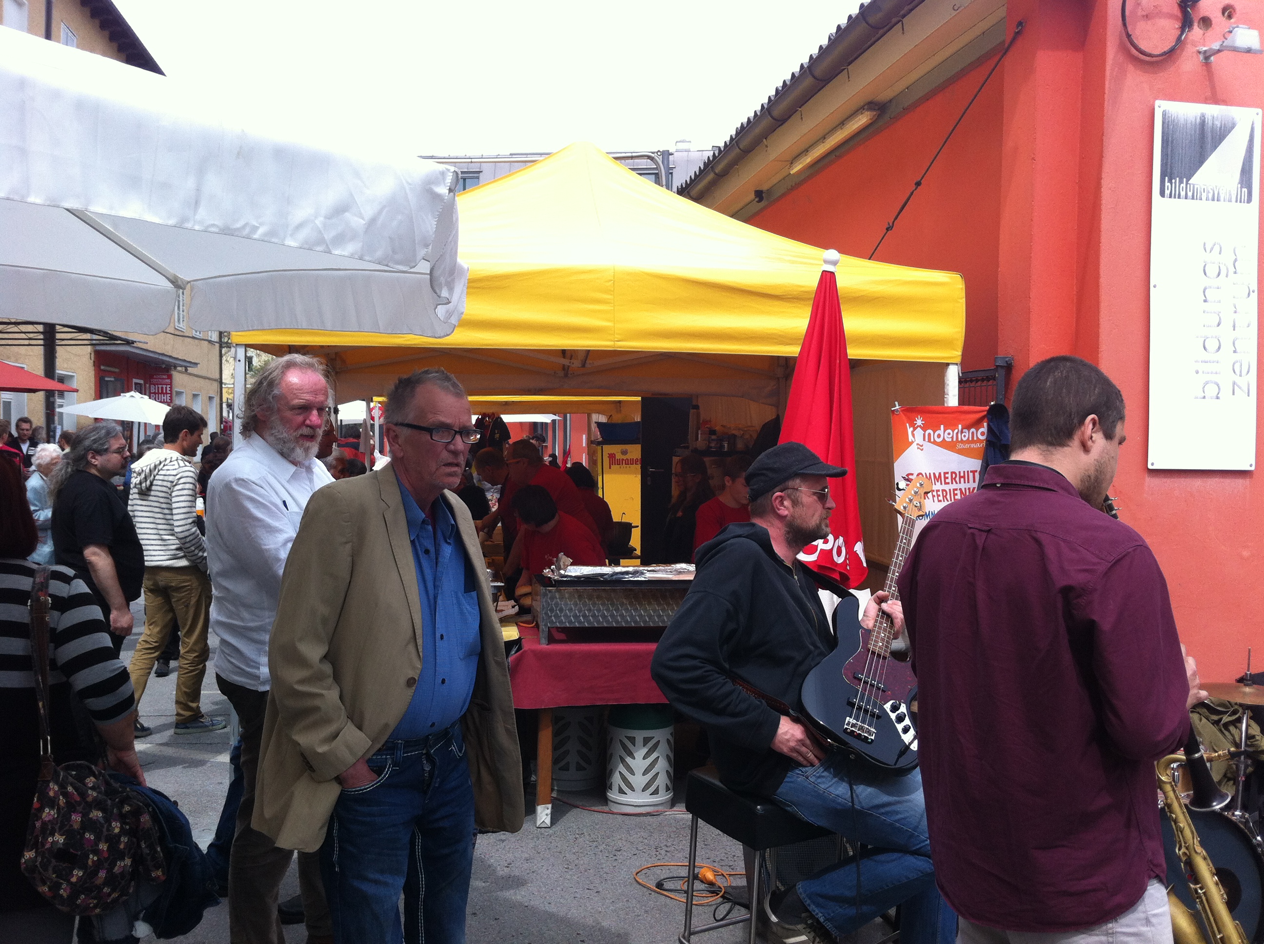 Aux côtés des communistes de Graz (KPÖ) pour le 1er mai (2/2) Aux côtés des communistes de Graz (KPÖ) pour le 1er mai (2/2)